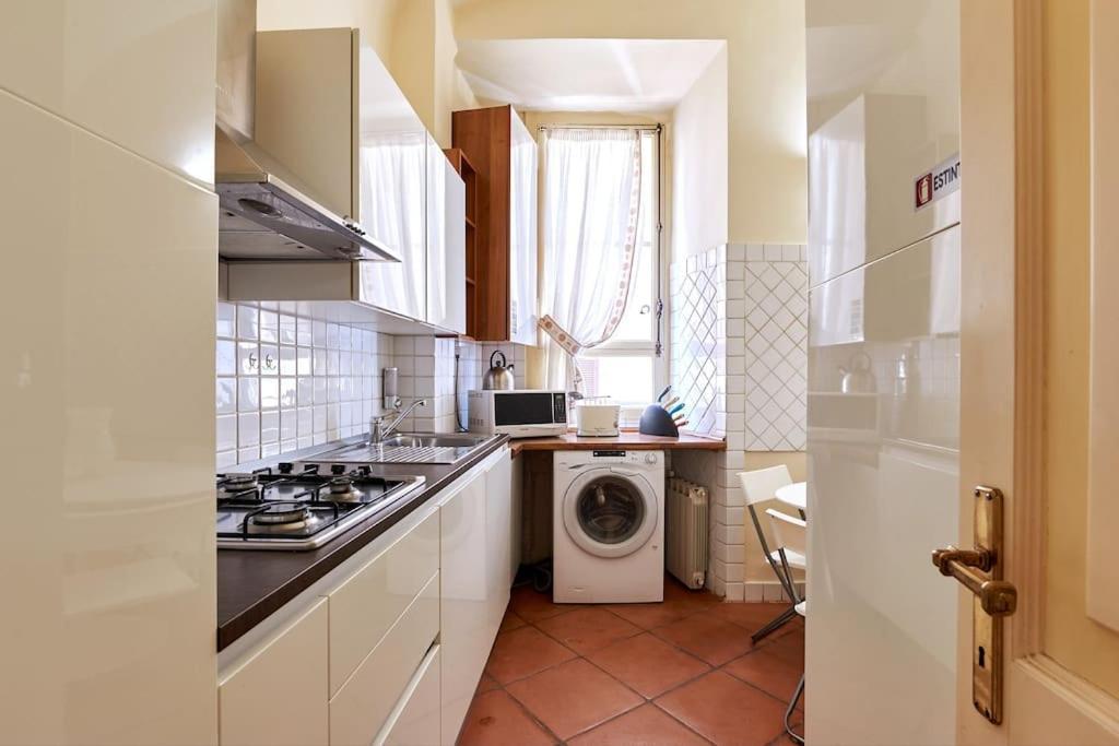 Irex - Cavour Private Apartment Rome Luaran gambar